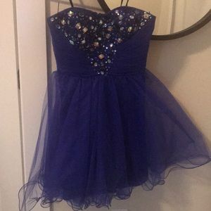 Puffy blue dress with zip up back
